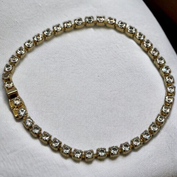 Vintage Monet Gold Tone Crystal Tennis Bracelet Classic Link 7.5" Jewelry - Picture 1 of 8